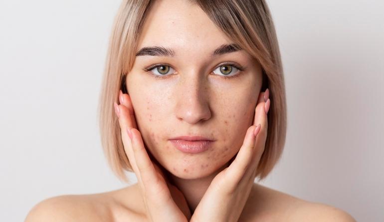 close-up-beautiful-woman-portrait.jpg